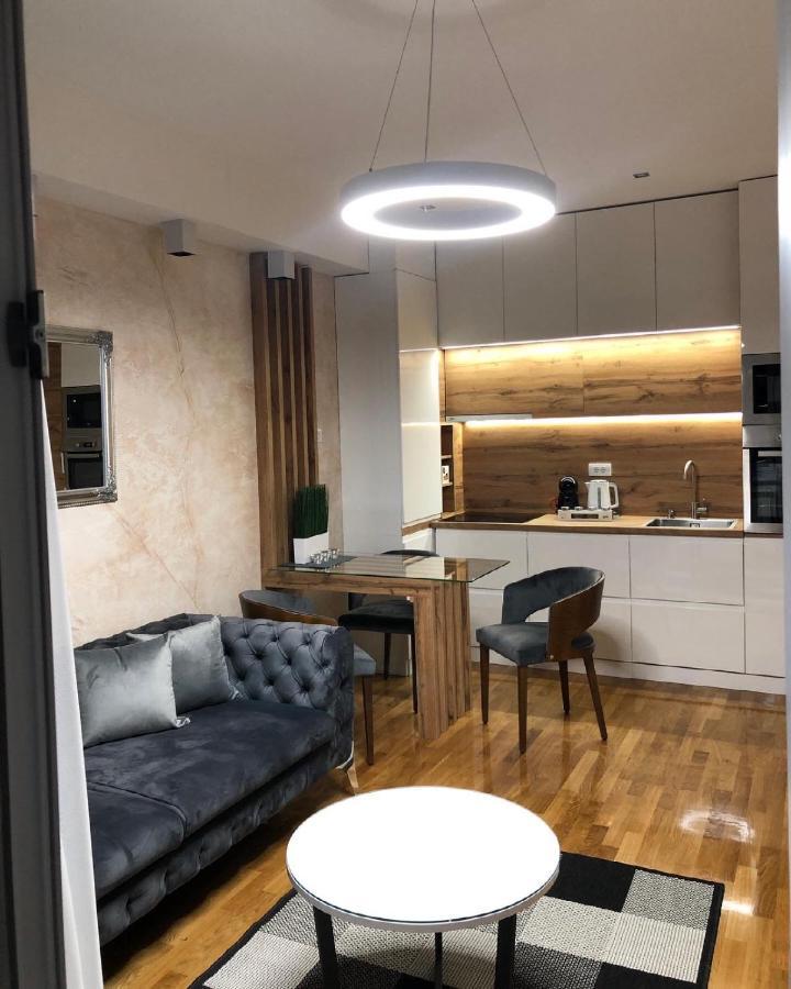 Lux Apartman 33 Крагуєваць Екстер'єр фото
