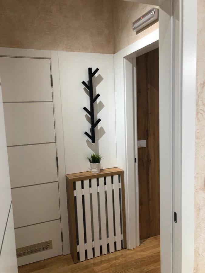 Lux Apartman 33 Крагуєваць Екстер'єр фото