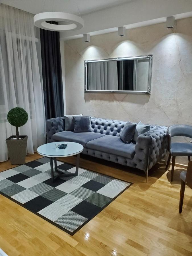 Lux Apartman 33 Крагуєваць Екстер'єр фото