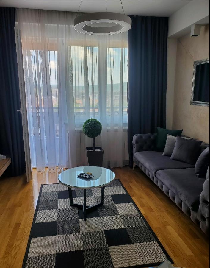 Lux Apartman 33 Крагуєваць Екстер'єр фото
